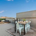 The Trillium & The Iris - 2 Homes 6 Bedrooms