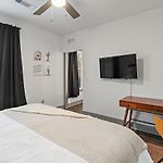 Mid-Century Charm In Midtown Nashville
