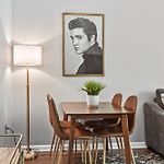 Famous Music Row 1 Bedroom Condo With Free Parking And Pool