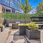 Pie Town Emporium- Walk To Broadway, Enjoy Views, Pool, Gym