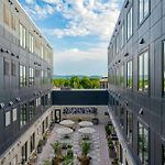4 Units 16 Guests New 12 South Hotel Rooftop Courtyard The Gilmore