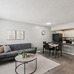 Avery Apartments A4 I Spacious 1 Bed 1 Bath