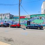 Walk To Vanderbilt: Eclectic Apt In Nashville