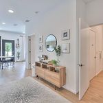 Amazing Downtown Condo W Pool And Free Parking