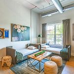 Walk To Vanderbilt: Eclectic Apt In Nashville