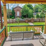 Eclectic Pet Friendly Home In East Nashville