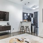 Chic And Modern West End Living
