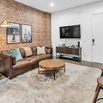 1 Bedroom Loft Near Centennial Park