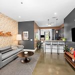 Beautiful Condo For 4 Mins To Nashville Nightlife