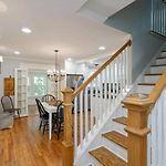 Nashville\'S Cumberland Cottage