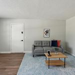 Brentwood A2 I Cozy & Comfy I 2Bd I Free Parking