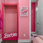 Pink Honky-Tonk Karaoke Stage, Pink Glam & Bar
