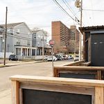 Parthenon Getaway - 2Bdrm