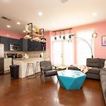Pink Experience - West End Broadway & Restaurants
