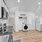Spacious Duplex In Prime Nashville Location