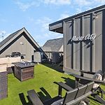 Two Adjacent Homes Sleeps 24 Only 3 Miles To Broadway