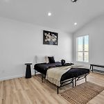 Spacious Duplex In Prime Nashville Location