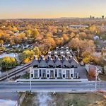 Two Adjacent Homes Sleeps 24 Only 3 Miles To Broadway