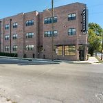 Sleeps 20 Three Condos Side By Side 10 Minutes To Broadway