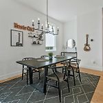 Charming Gulch Retreat - Skyline Perfection