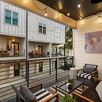 Private Rooftop Near Vanderbilt Only 2 Miles From Downtown