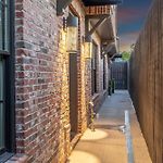 New 2 Luxe Townhomes With Rooftops Sleeps 24