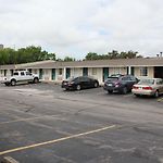 Executive Inn & Suites