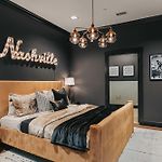 Starr Piano - Highball And Bellamy Suites - 8 Bedroom