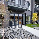 Tria - 3 Condos - Odyssey