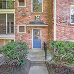 Cozy Green Hills Condo 3B,2B Park Free In Unit Wd