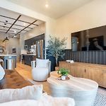 The Western Wing By Stay Local Nashville