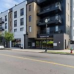 Lindsley By Avantstay
