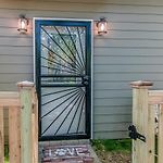 Rustic Studio Walkable To Music Row! By Stay Local Nashville