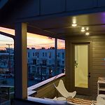 Stunning New Build In East Nash Minutes To Broadway The Stage By Avantstay