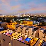 Taylor Swift Inspired Hot Tub Rooftop Deck Views