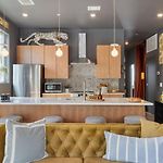 The Bloom House By Avantstay