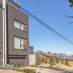 Spectacular Double Rooftop Home 7 Mins To Broadway