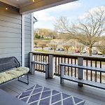 6 Mi To Broadway: Nashville Townhome W/ Balcony!