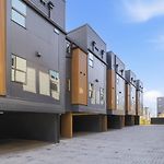 City View Home With Hottub Rooftop Arcade Game And Parking