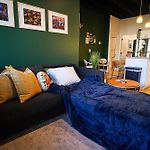 Modern 1Br Condo Just Minutes To Downtown
