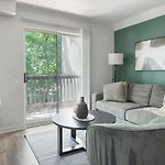 Landing Apartments - The Metropolitan