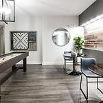 Boulevard Stays Midtown 1Br Pool Gym Parking 03