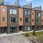 3Br Townhome Rooftop Views Hot Tub & Fireplace