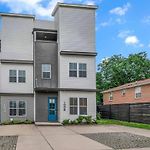 Rooftop, Large Backyard, Fire Pit, Near Downtown