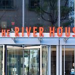 Riverfront 786