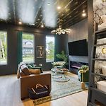 The Lischey Loft The Bloom House By Avantstay