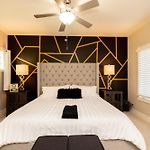 3203 Long Blvd