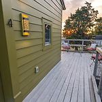 Westwood Shed In Nashville By Geodis Vanderbilt Belmont, 1 Accessible