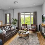 Luxury Nashville Rooftop Retreat Sleeps 12