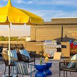 The Double Shot: Dual-Suite Bachelor Retreat By Avantstay